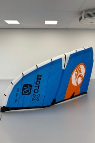 Cabrinha-Moto X Apex 2025 Kite (DEMO)