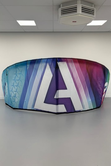 Harlem Kitesurfing-Peak 2025 Kite (DEMO)