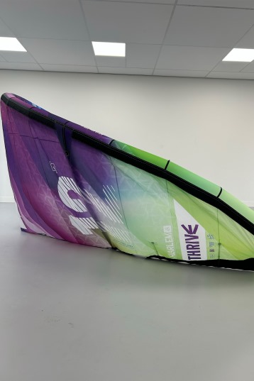 Harlem Kitesurfing-Thrive V1 Kite (DEMO)