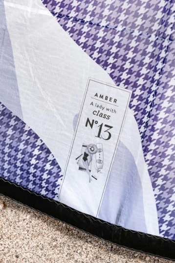 Juniqua-Amber Aile de kite