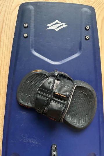 Naish-Drive 2025 Kiteboard (DEMO)