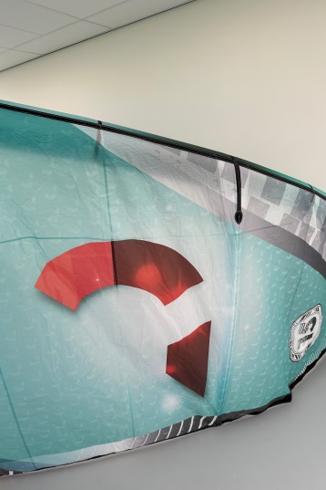 Reedin Kiteboarding-Whisper Model Kite (2nd)