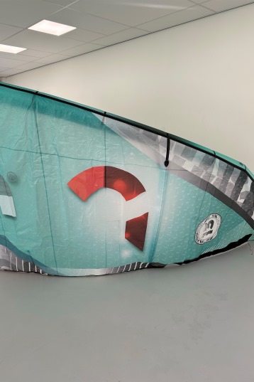 Reedin Kiteboarding-Whisper Model Kite (DEMO)