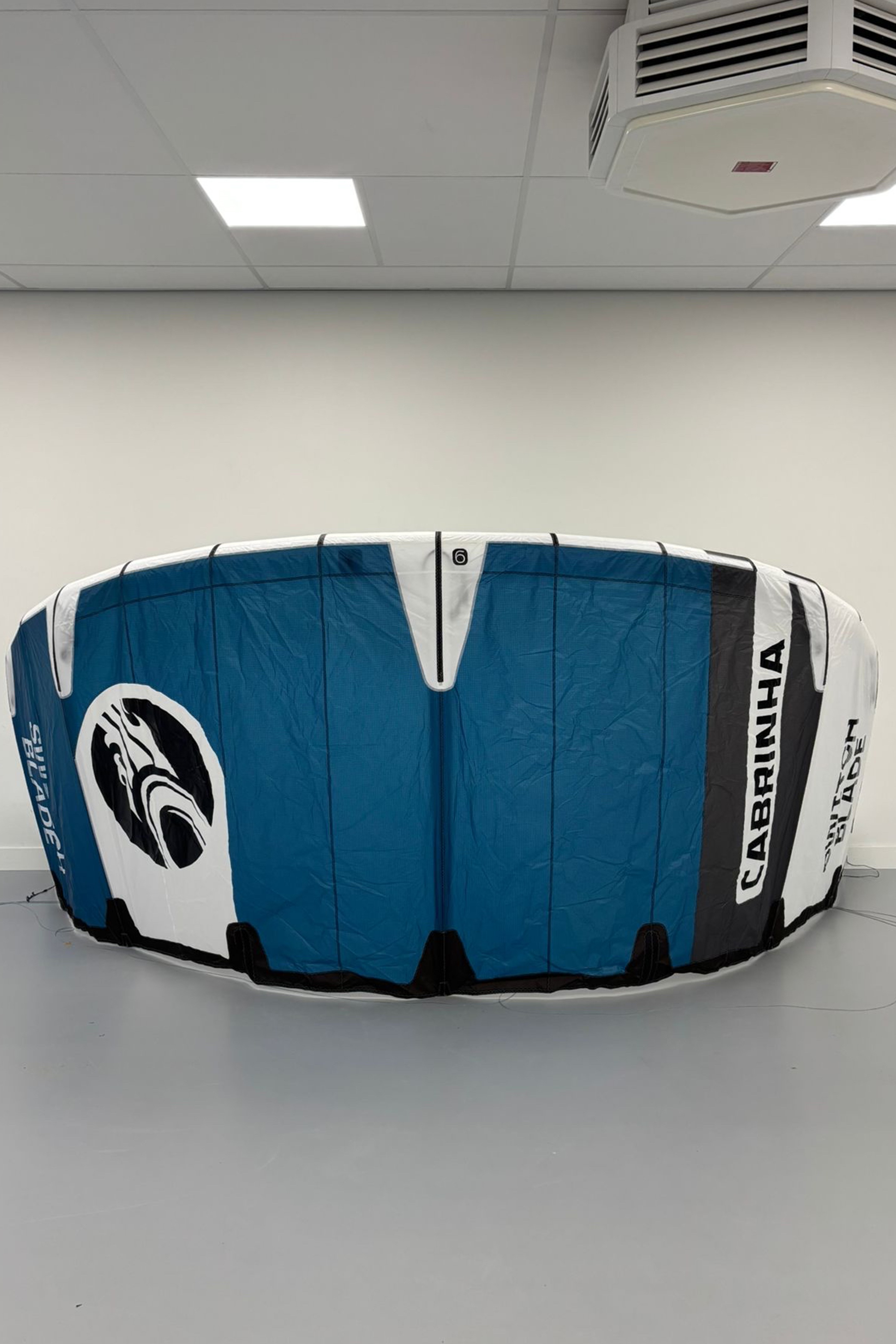 Cabrinha-Switchblade Apex 2025 Kite (DEMO)