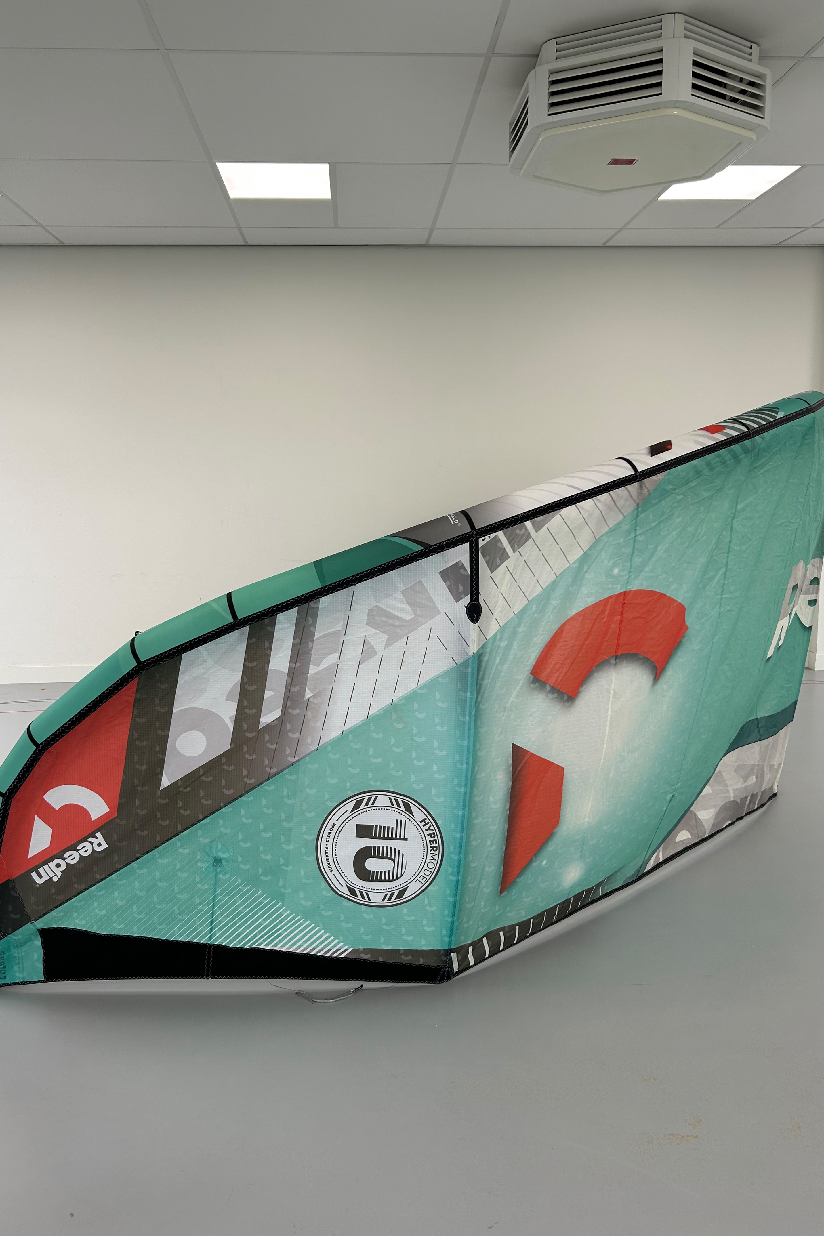 Reedin Kiteboarding-Hyper Model 2025 Kite (2nd)