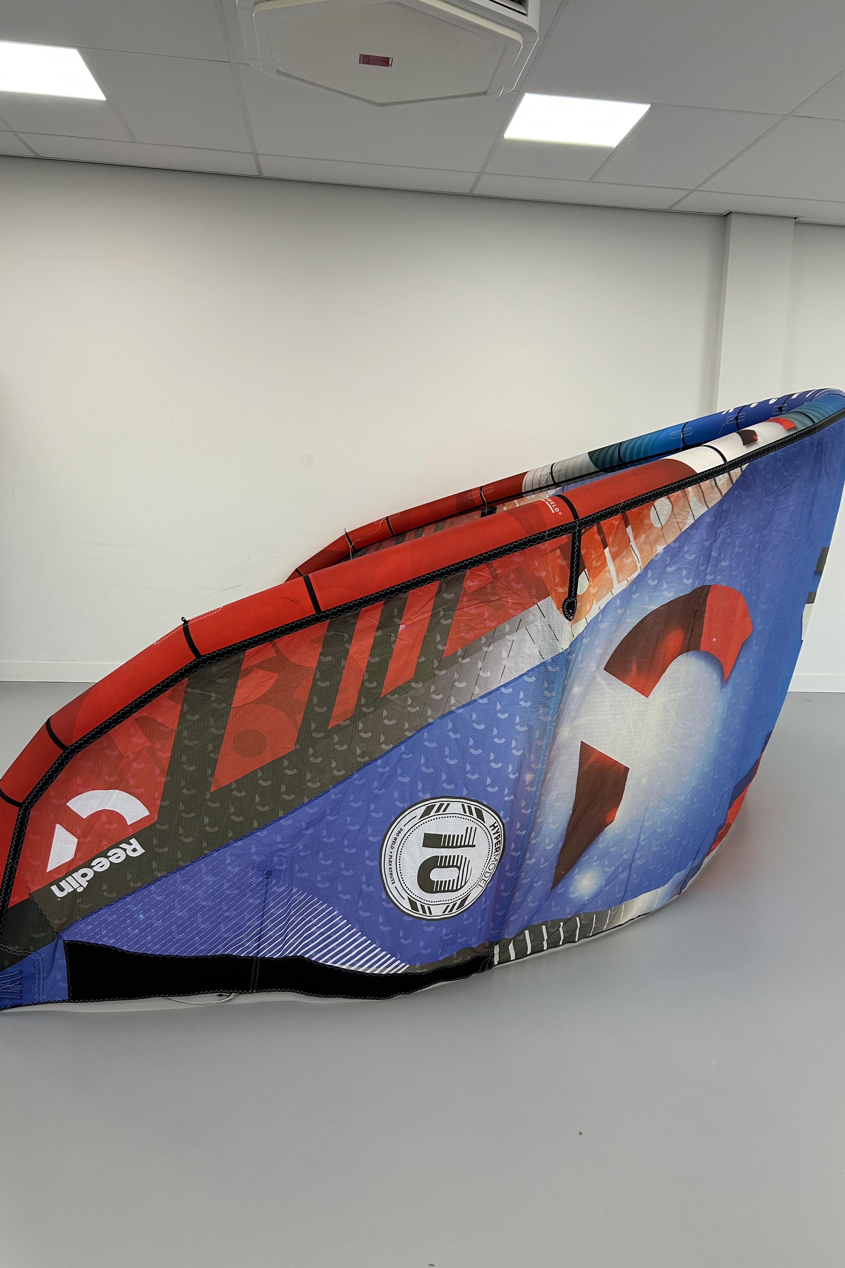 Reedin Kiteboarding-Hyper Model 2025 Kite (2nd)